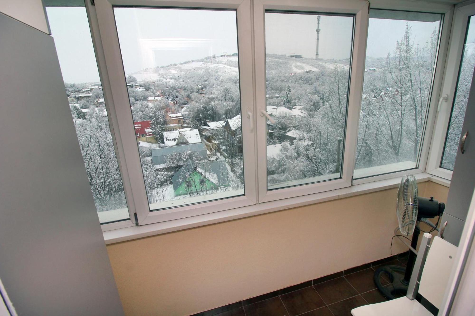 Роскошные Апартаменты На Набережной Almaty Ngoại thất bức ảnh